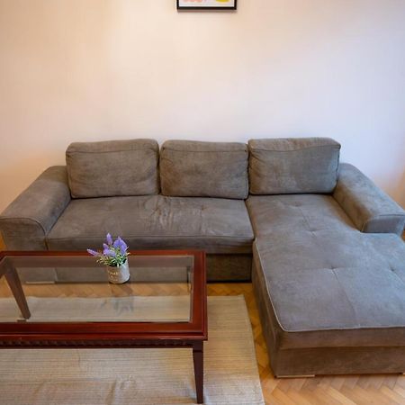Spacious 1Bdr Apartment Near City Center صوفيا المظهر الخارجي الصورة