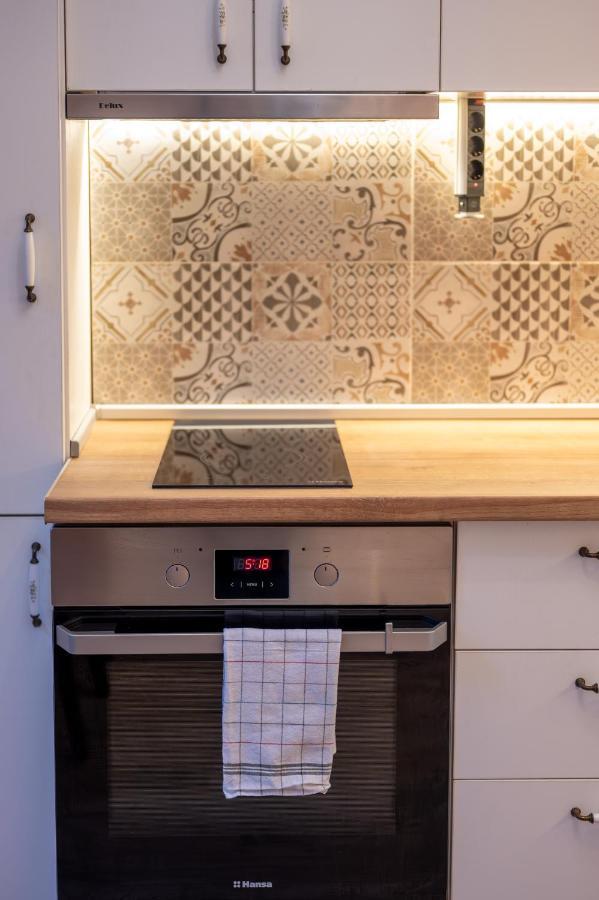 Spacious 1Bdr Apartment Near City Center صوفيا المظهر الخارجي الصورة