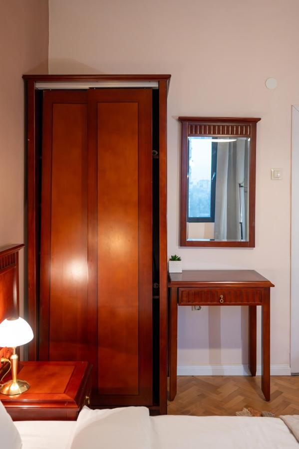 Spacious 1Bdr Apartment Near City Center صوفيا المظهر الخارجي الصورة